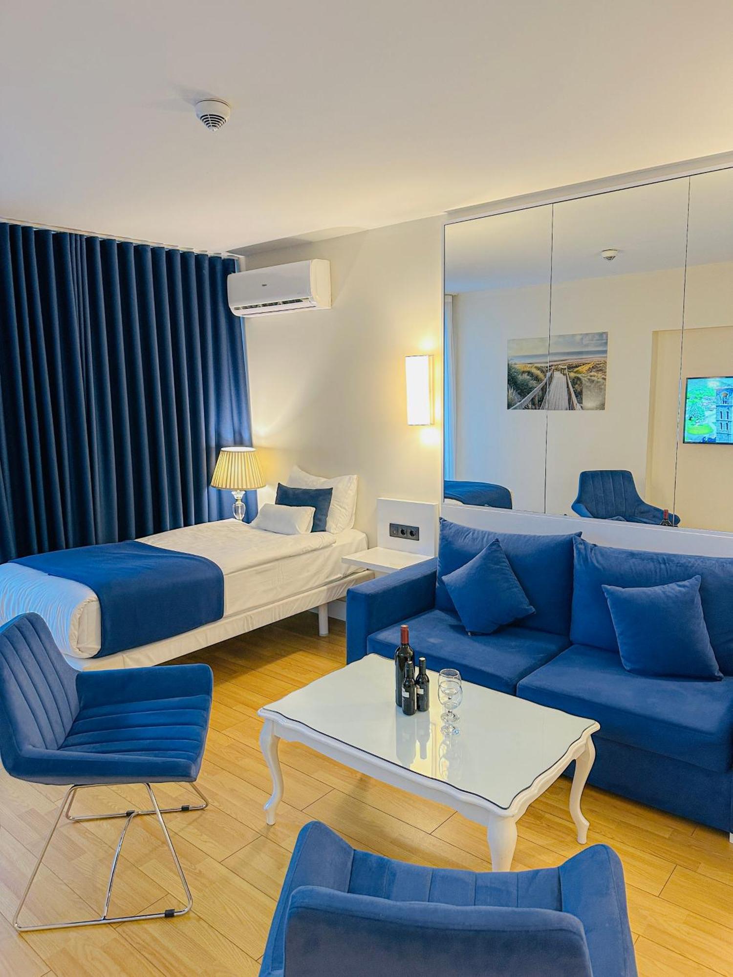 Batumi High View Hotel Buitenkant foto