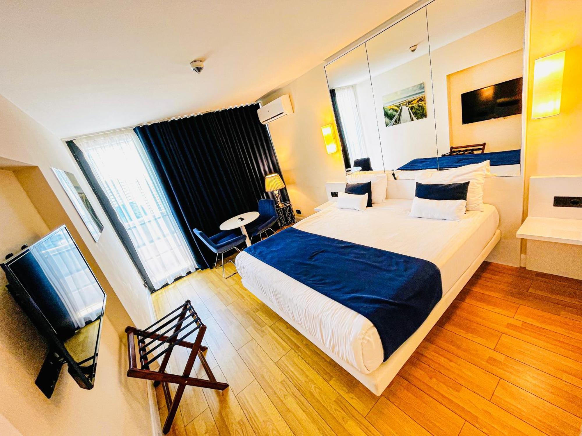 Batumi High View Hotel Buitenkant foto