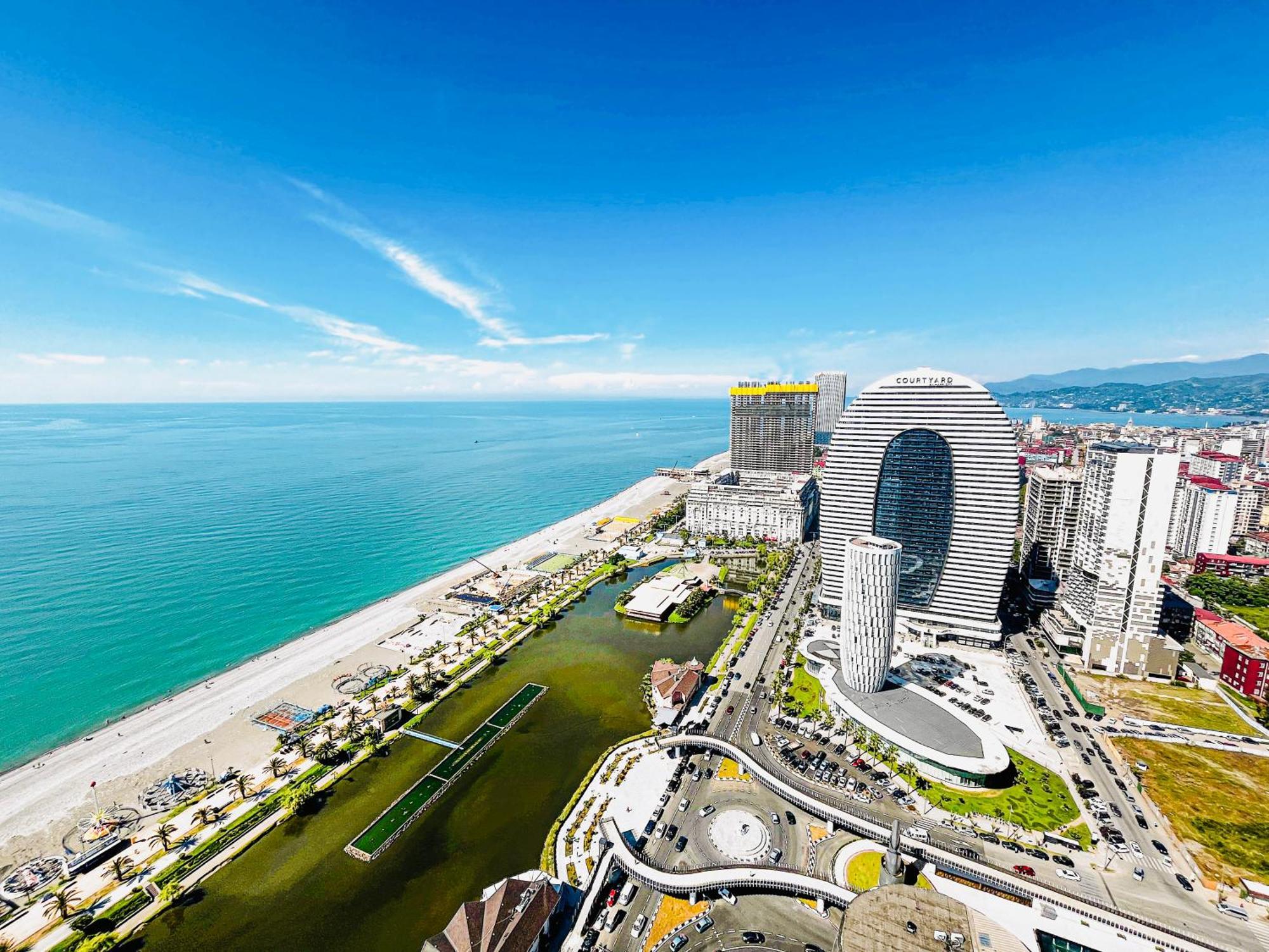 Batumi High View Hotel Buitenkant foto