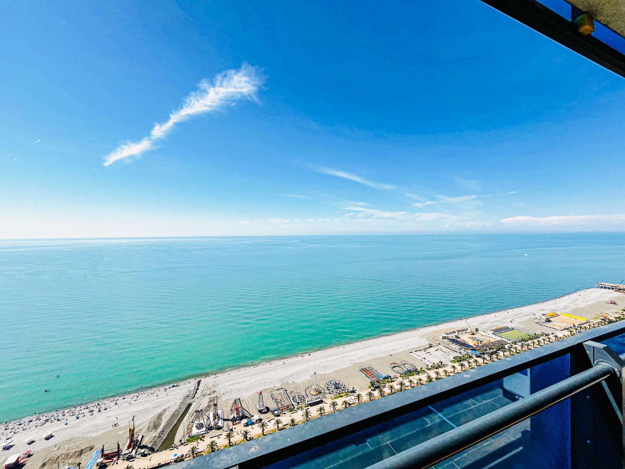 Batumi High View Hotel Buitenkant foto