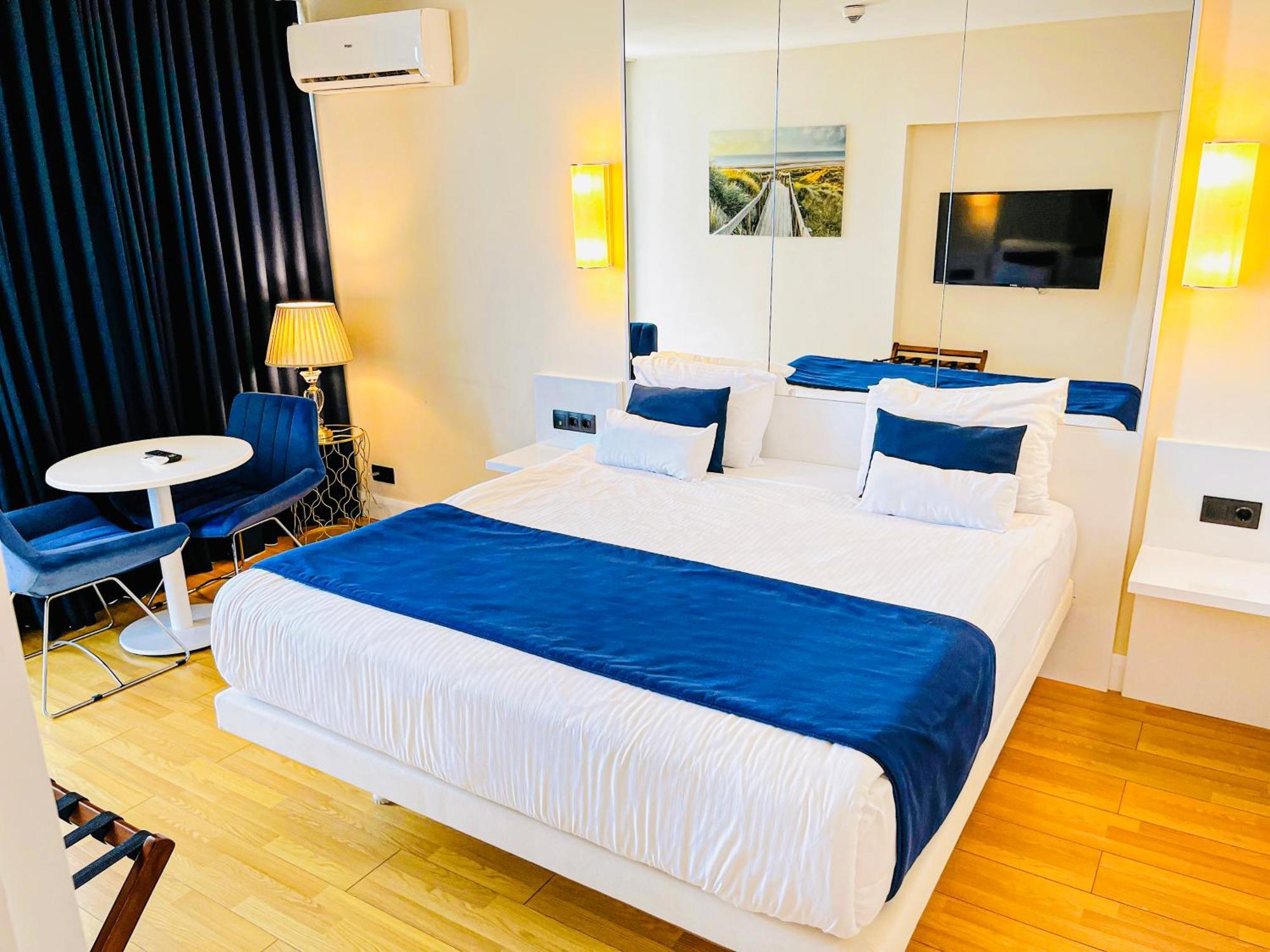 Batumi High View Hotel Buitenkant foto